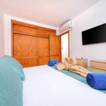 Casa Cris - House Next To Playa Grande By Lanzarote بيت للعطل